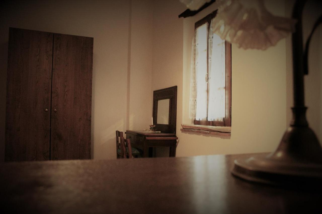 Antica Torre "La Casalta" Apartment Petroio Екстериор снимка